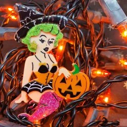 Faire Lipstick & Chrome Bewitching Belle Halloween Brooch